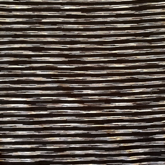 Medium black and gray Xersion fitted active tank - Picture 3 of 5